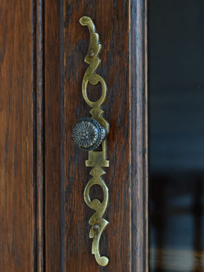 アンティーク家具の取っ手