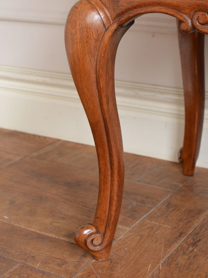 アンティーク家具の脚