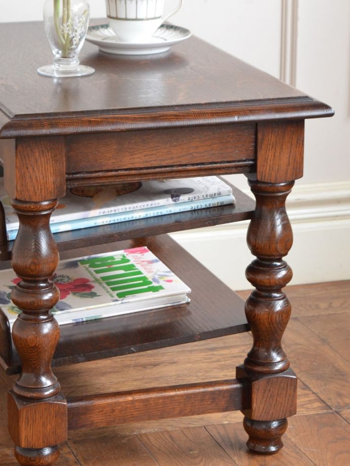 英国のアンティーク家具らしいデザイン