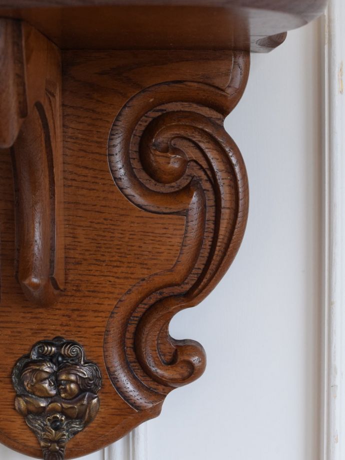 ウォールシェルフの装飾