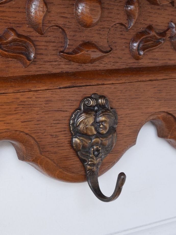 壁付けシェルフのフック