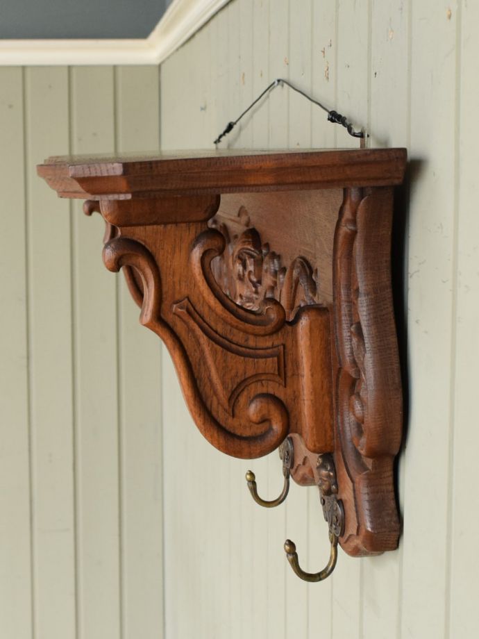 ウォールシェルフの側面