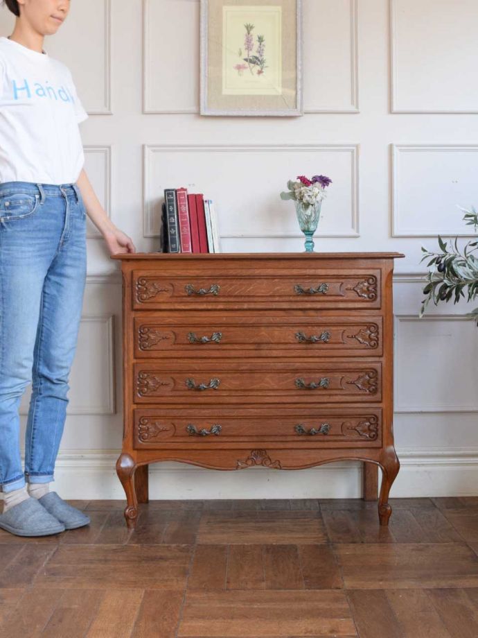 フランスのアンティークチェスト