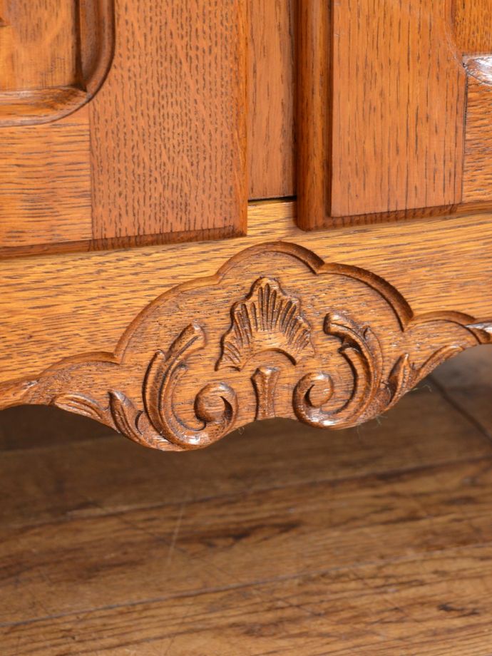 サイドボードの装飾