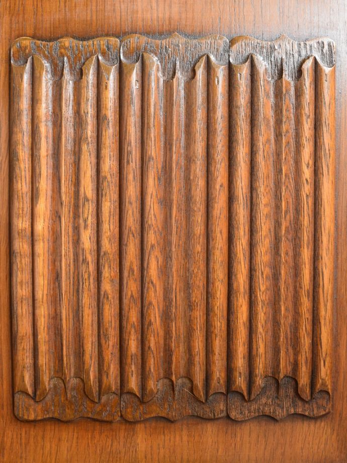 キャビネットの装飾