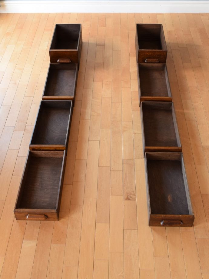 アンティークデスクの引き出し