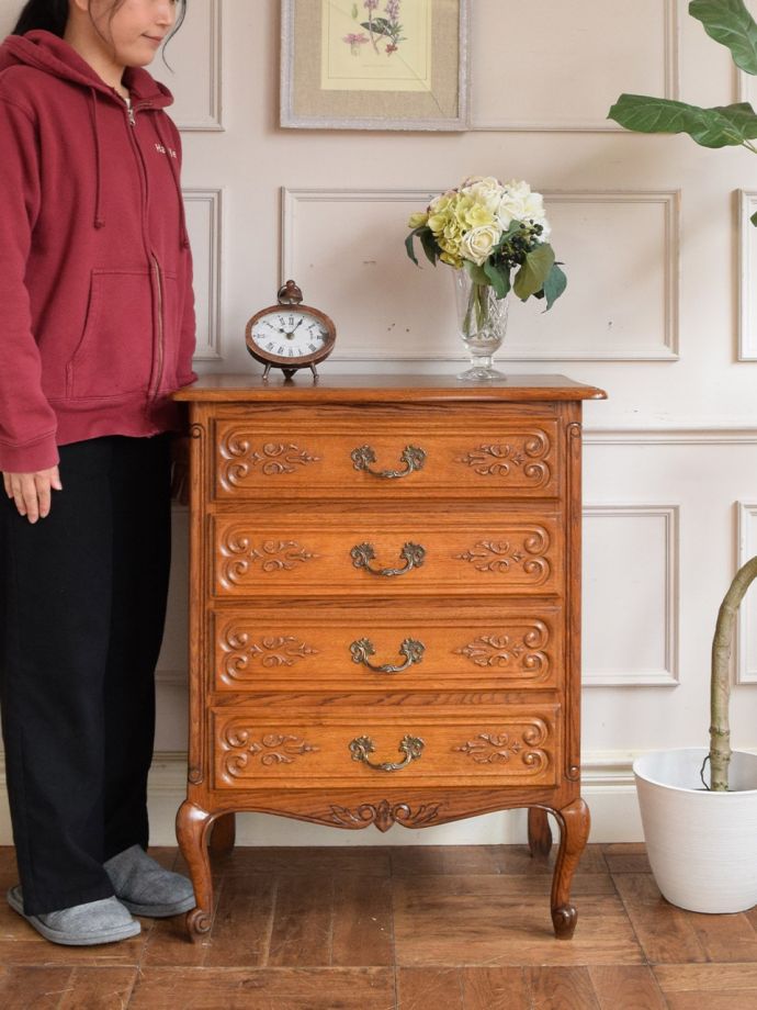 フランスのアンティークチェスト