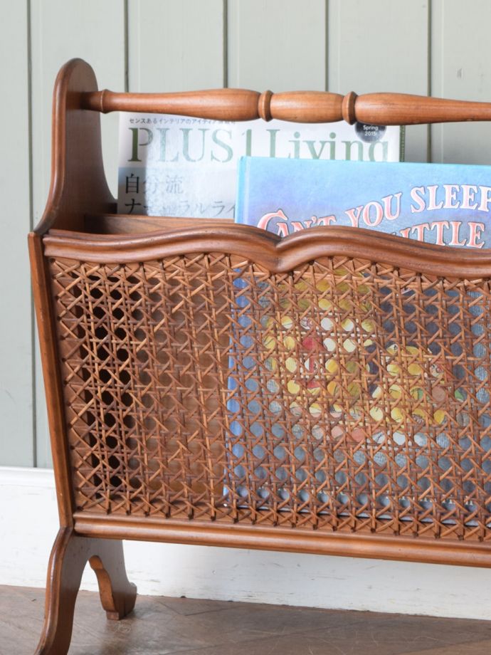 おしゃれなマガジンラックの収納量