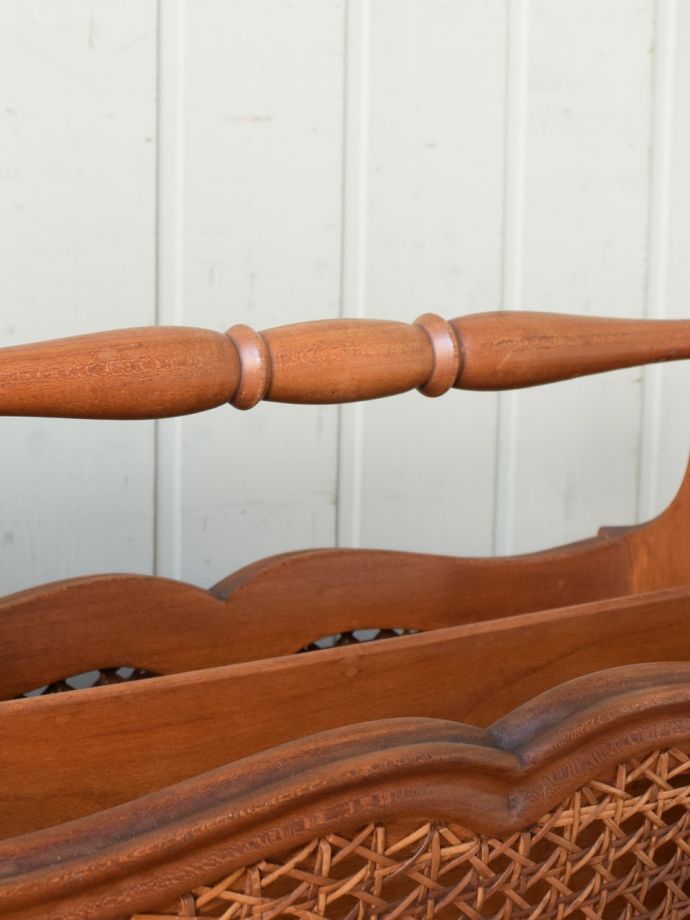 マガジンラックの持ち手