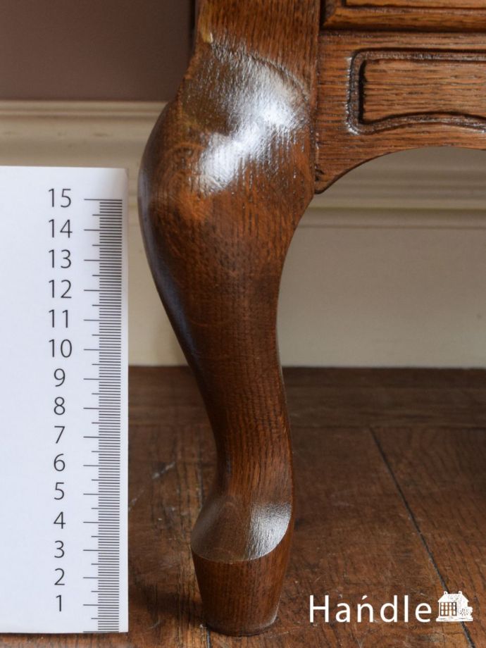 アンティークチェストの脚