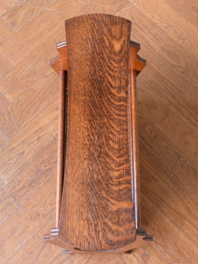 マガジンラックの天板