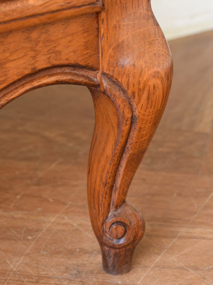 アンティーク家具の脚