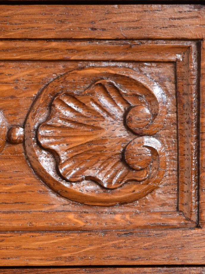 チェストの装飾