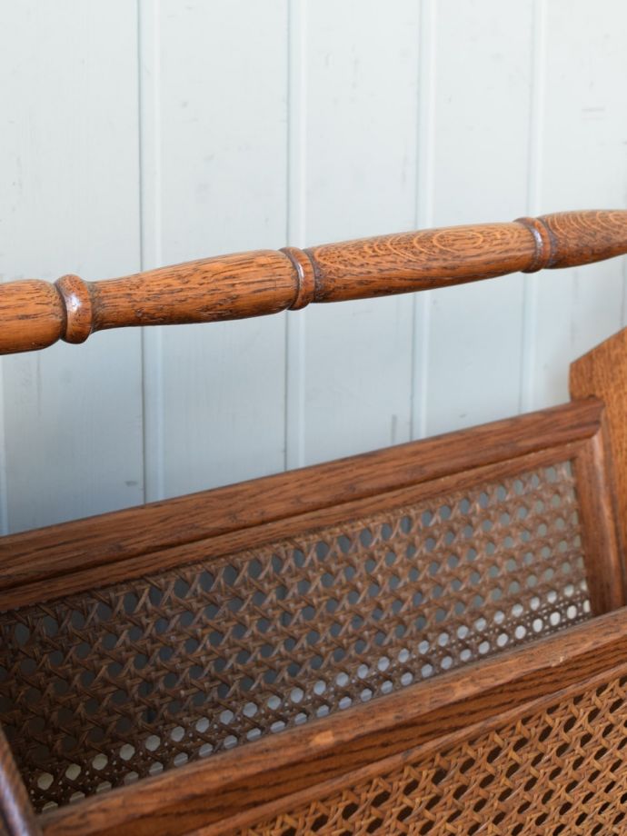 マガジンラックの持ち手