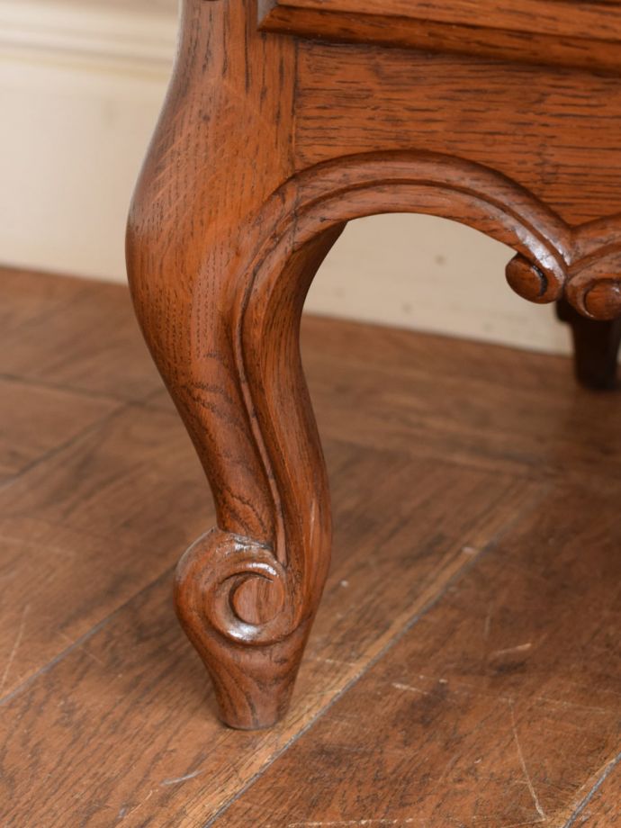 アンティーク家具の脚