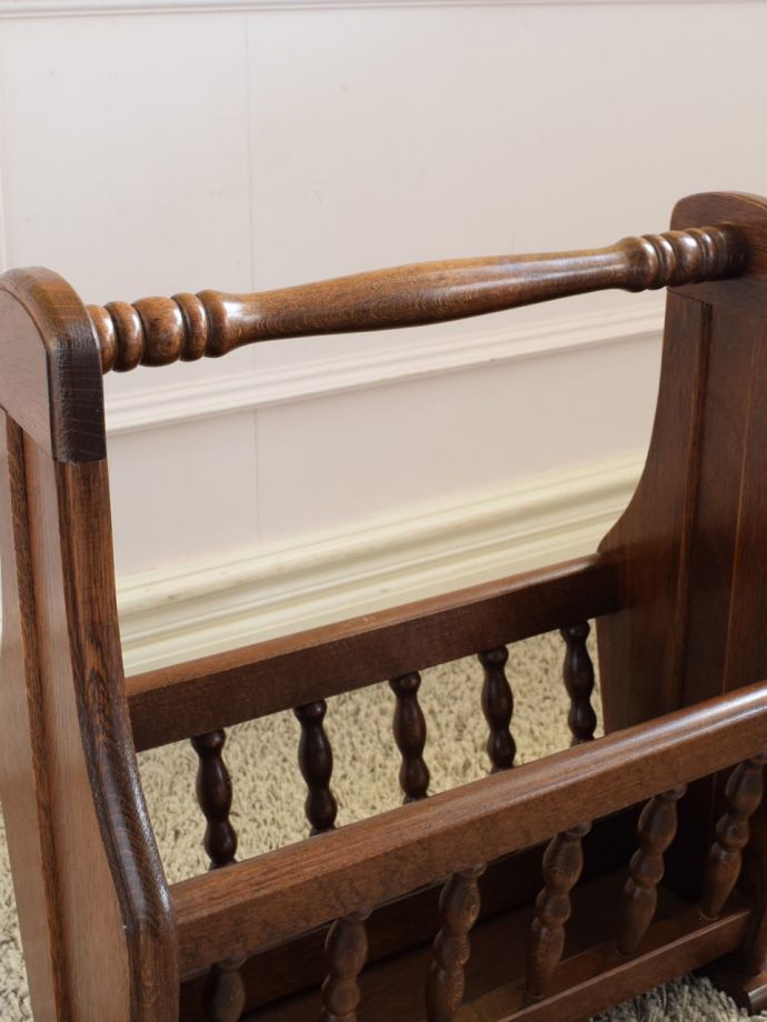 マガジンラックの持ち手