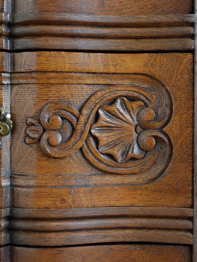 チェストのおしゃれな装飾