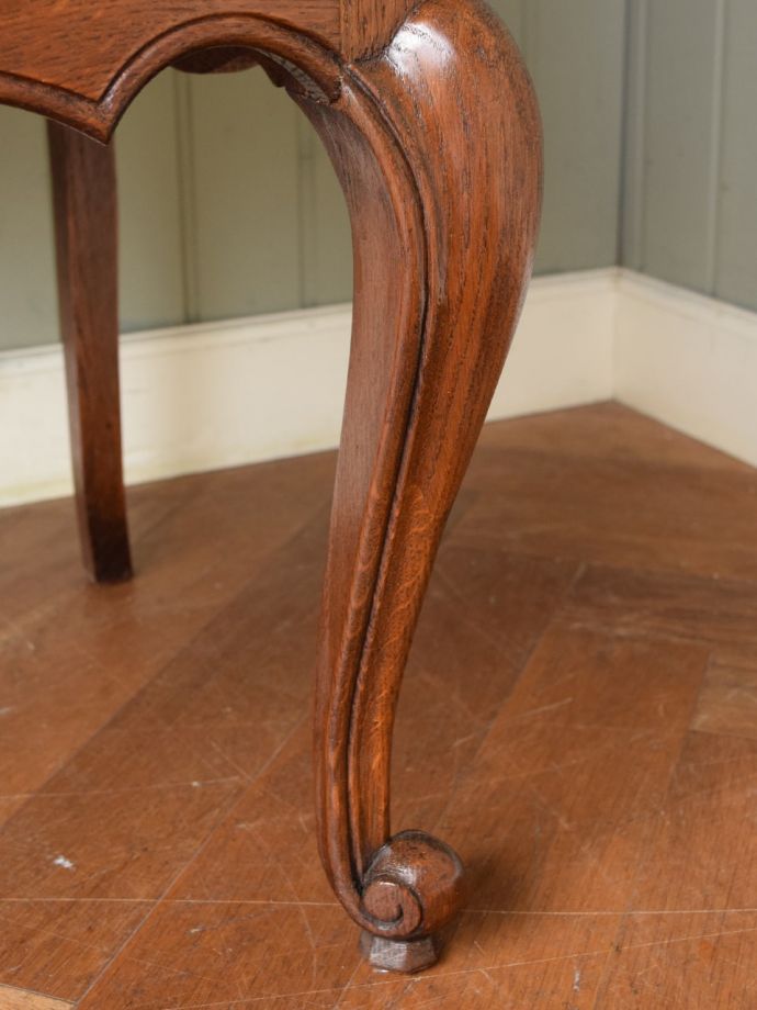 アンティーク家具の脚