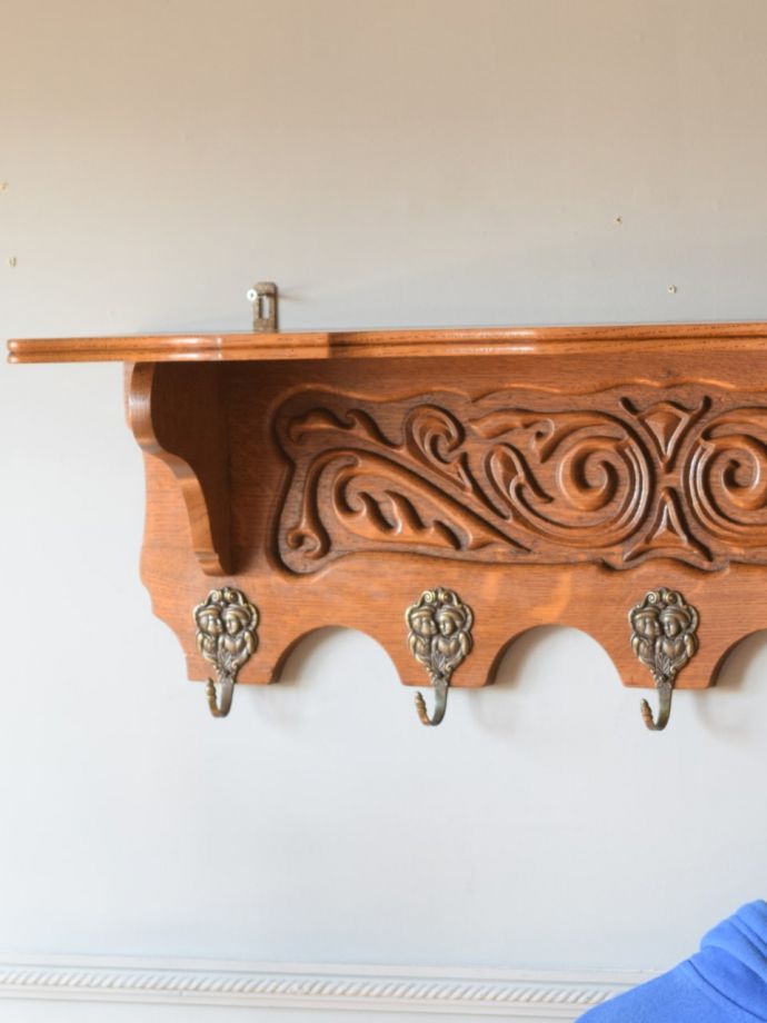 おしゃれなウォールシェルフ