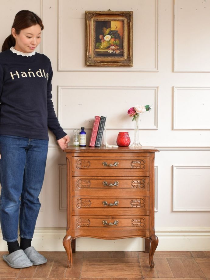 フランスのアンティークチェスト