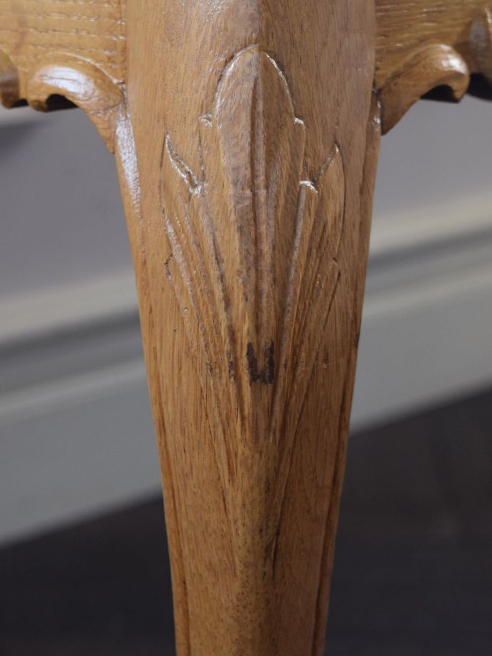 フランスらしい彫