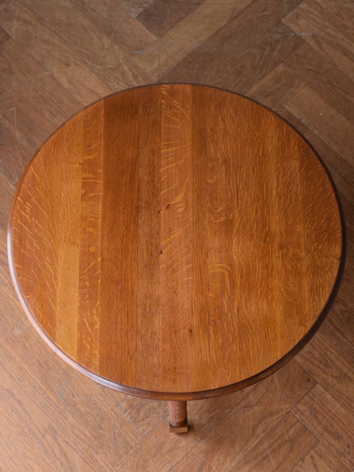 アンティークのテーブルの天板