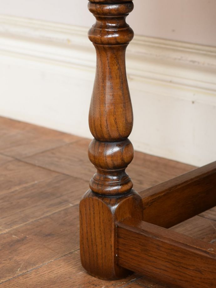 アンティーク家具の脚