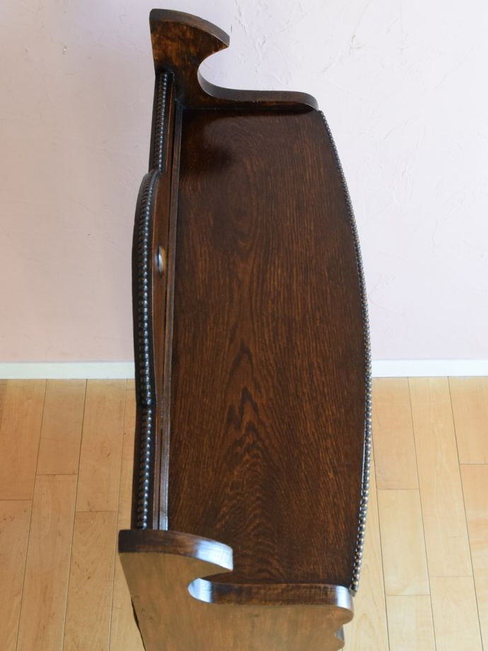 アンティーク本棚の天板