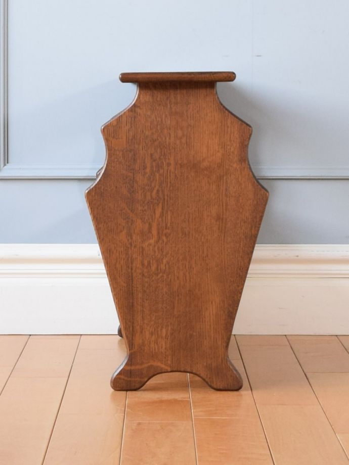 マガジンラックの側面