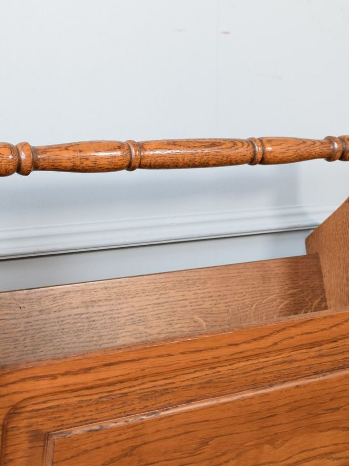 マガジンラックの持ち手