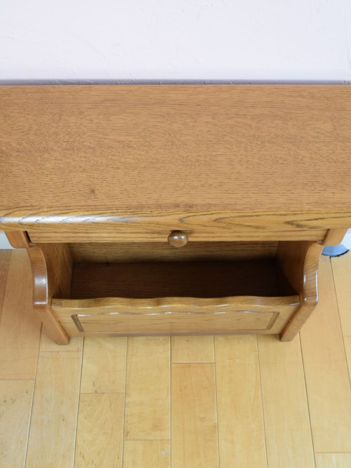 アンティークのおしゃれな本棚