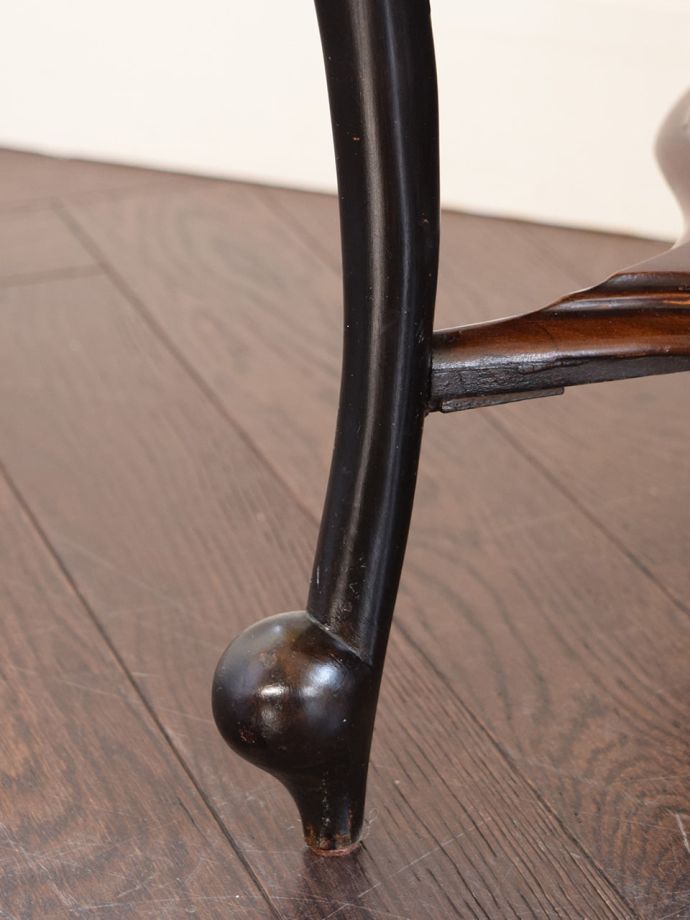 アンティーク家具の脚