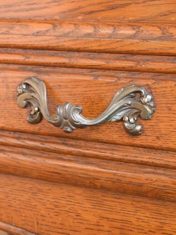 アンティーク家具の取っ手