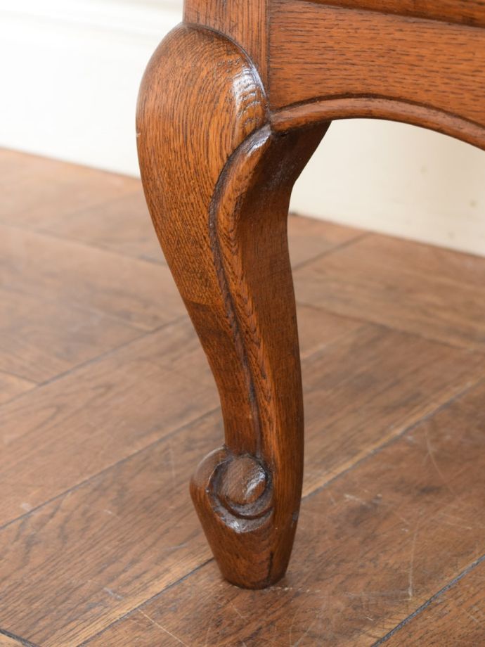 アンティーク家具の脚