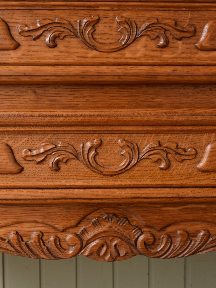 フランスビューローの装飾