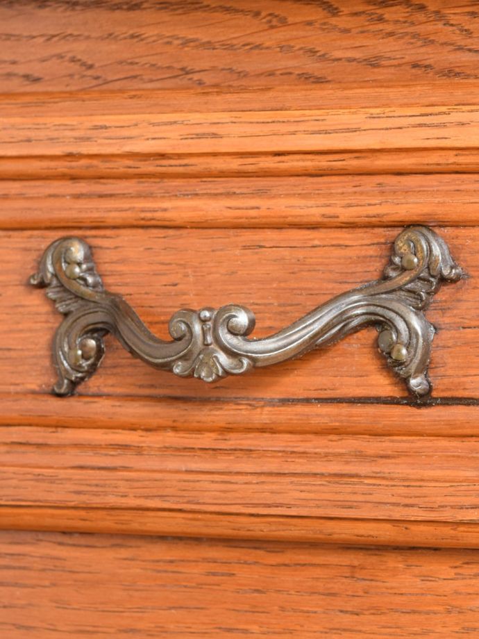 アンティーク家具の取っ手