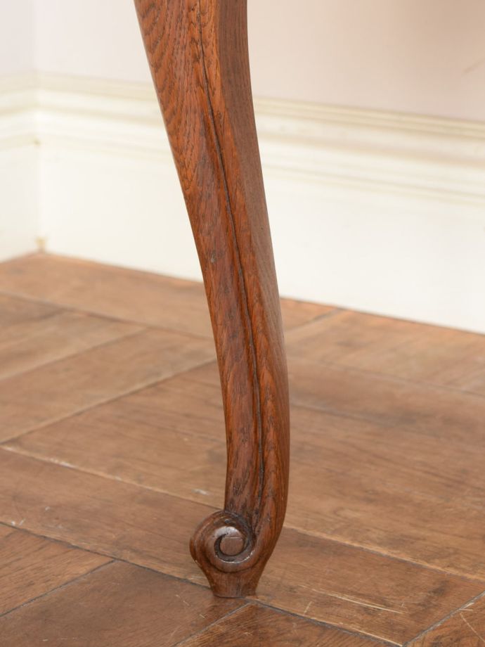 アンティーク家具の脚