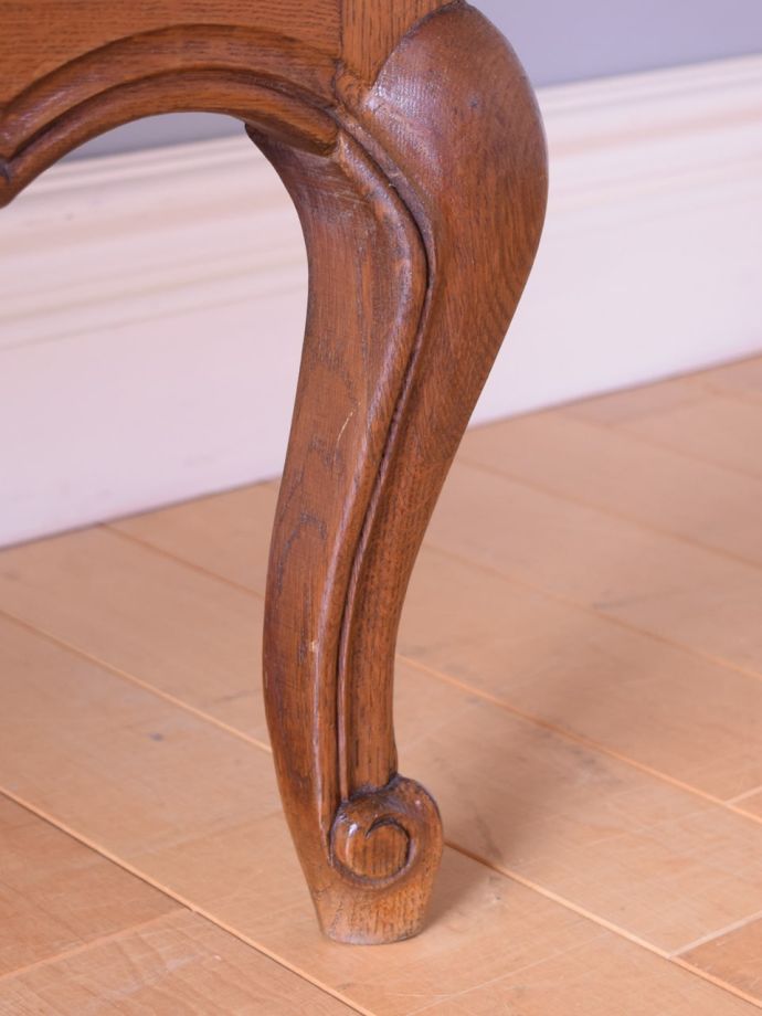 アンティーク家具の脚