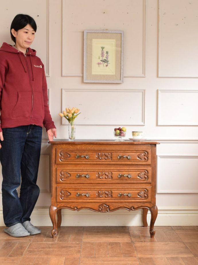 フランスのアンティークチェスト