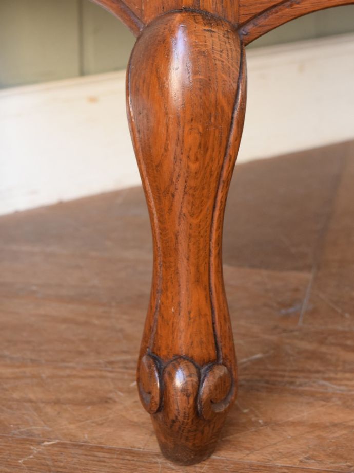 アンティークチェストの脚