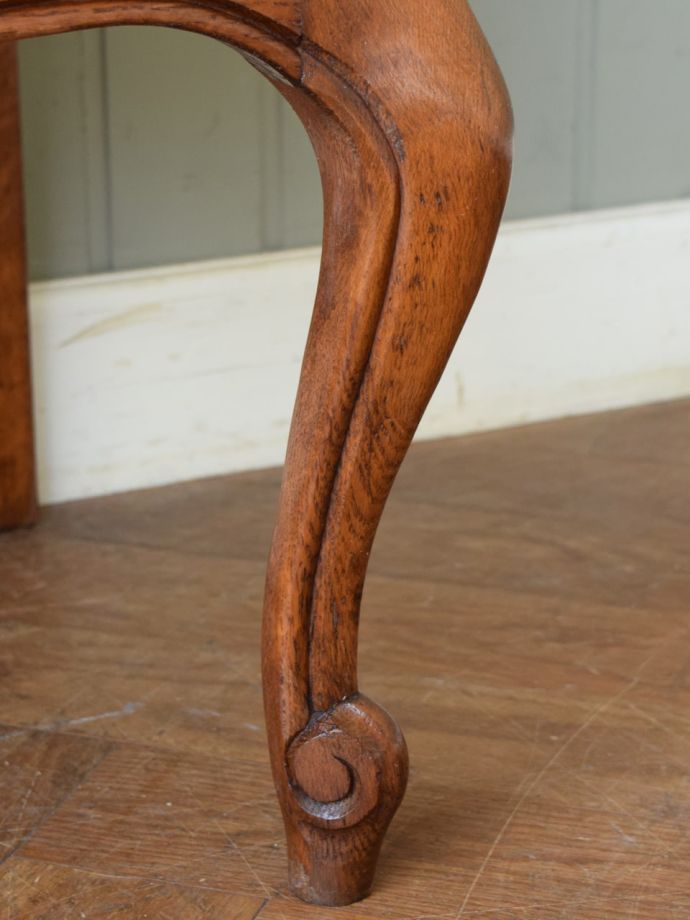 アンティーク家具の脚