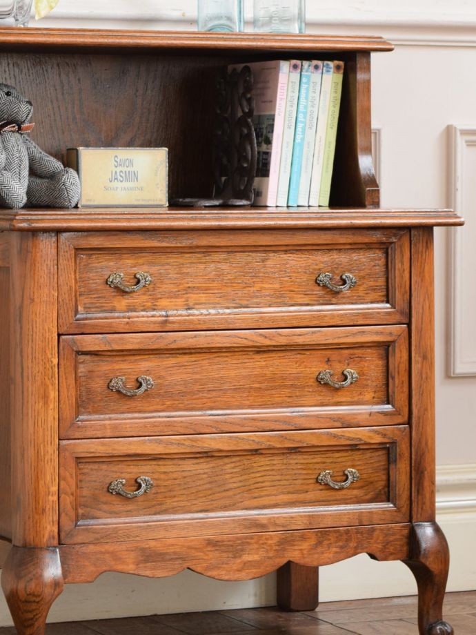 フランスアンティーク家具らしさが漂う装飾