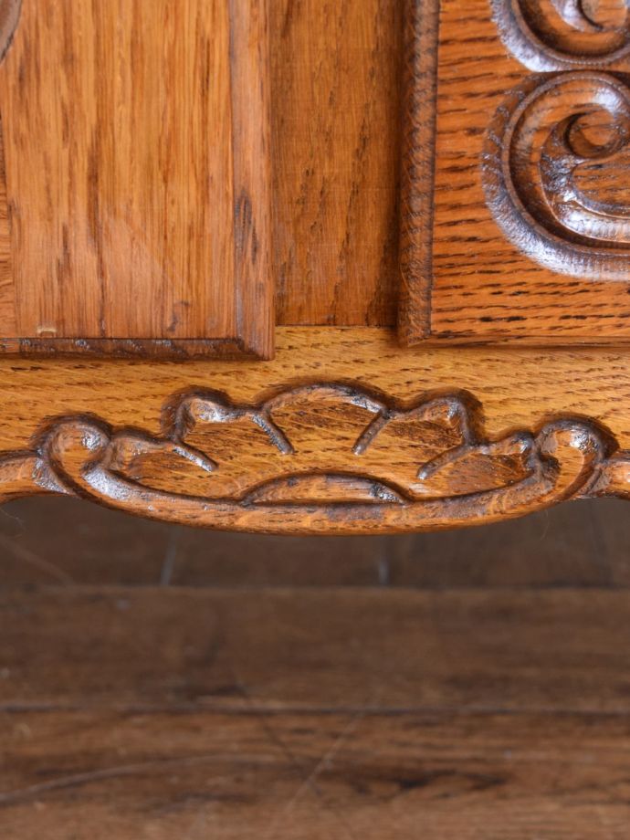 サイドボードの装飾