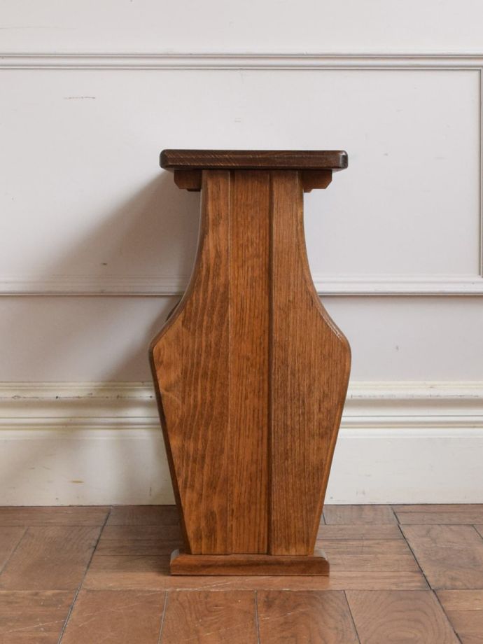 マガジンラックの側面