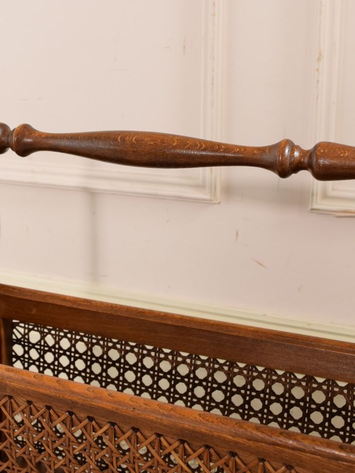 マガジンラックの持ち手