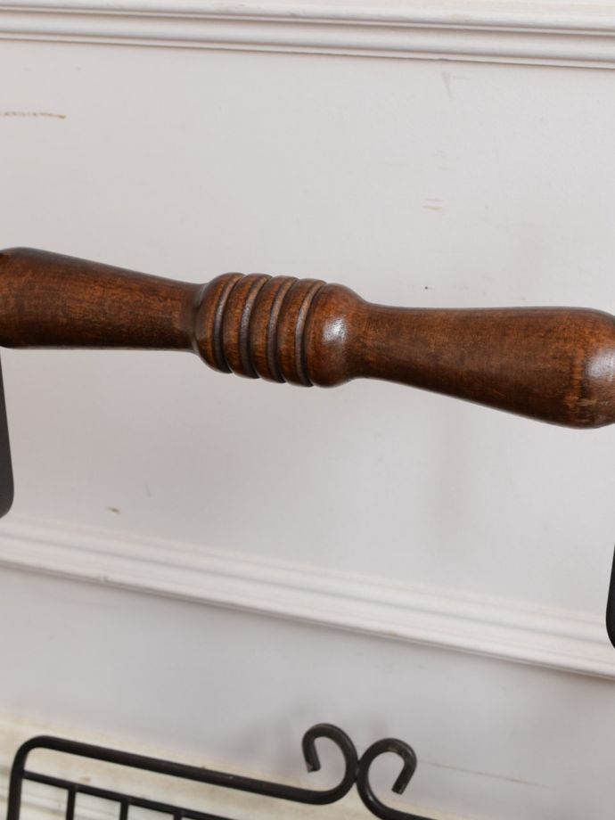 マガジンラックの持ち手