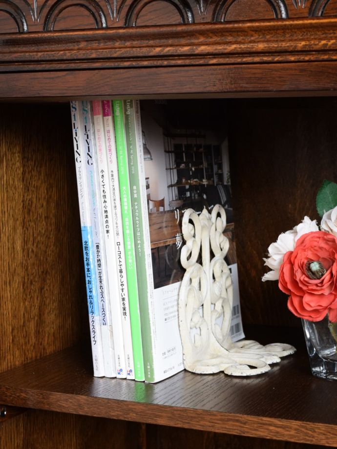 収納たっぷりのキャビネット