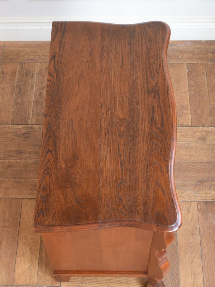 フランスのチェストの天板