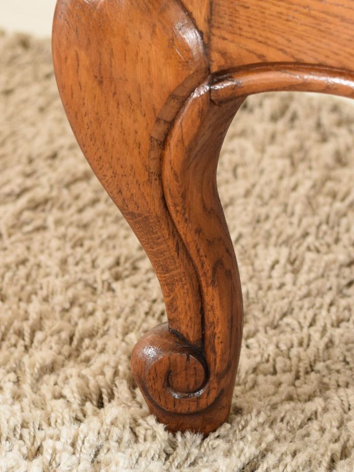 アンティーク家具の脚