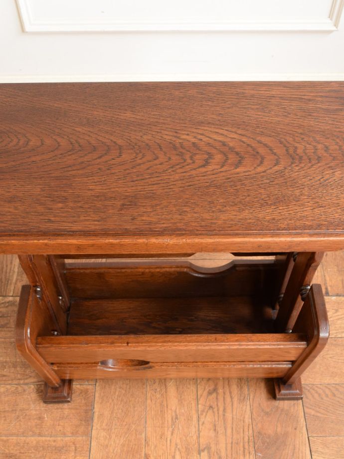 マガジンラックの天板